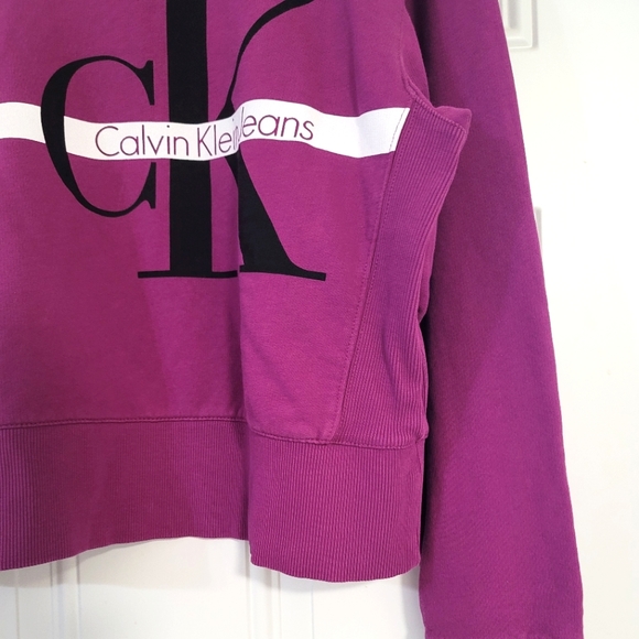 Calvin Klein Block Monogram Logo Sweatshirt in Fuschia Pink Size Medium - Picture 5 of 9